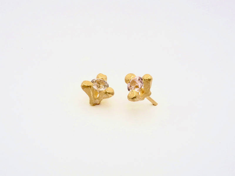 18k gold earrings with Madagascar Sapphires 