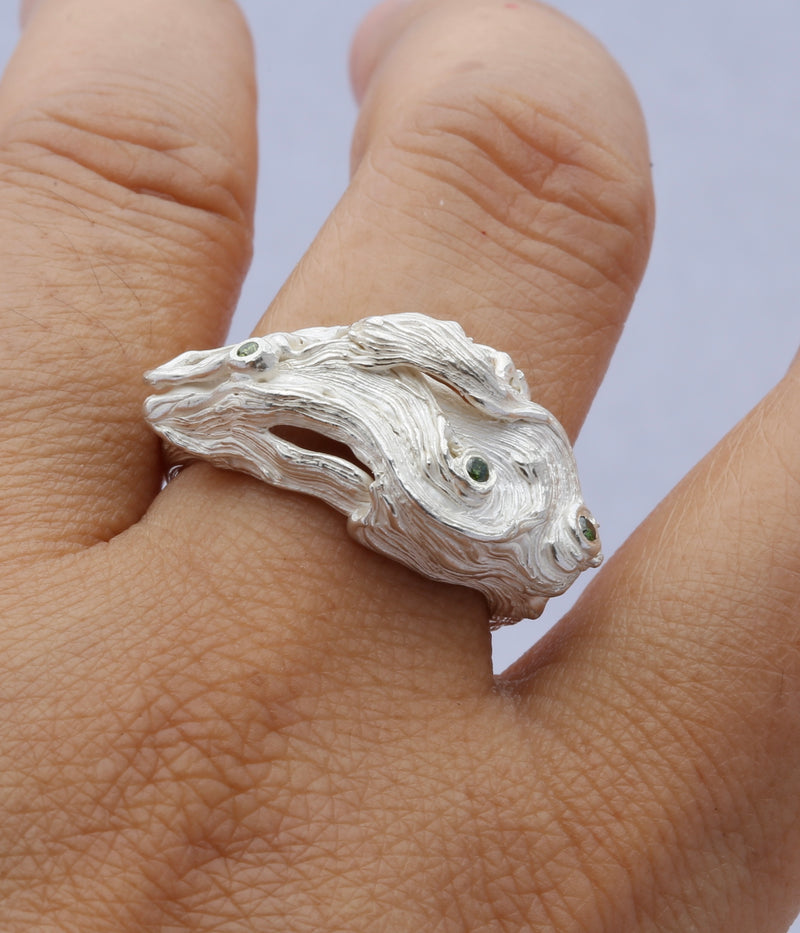 925 silver ring with green diamonds